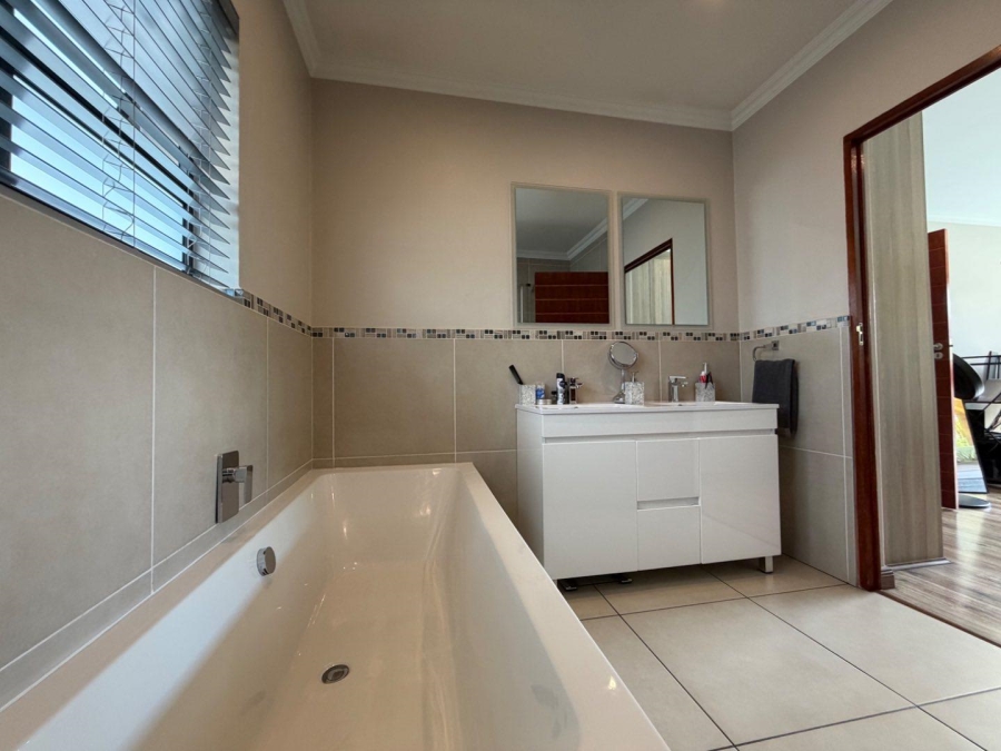 3 Bedroom Property for Sale in Randhart Gauteng