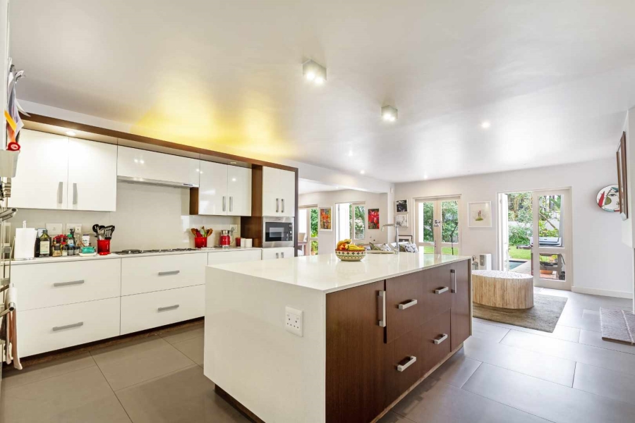 4 Bedroom Property for Sale in Fourways Gardens Gauteng