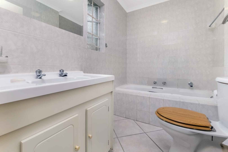 3 Bedroom Property for Sale in Douglasdale Gauteng