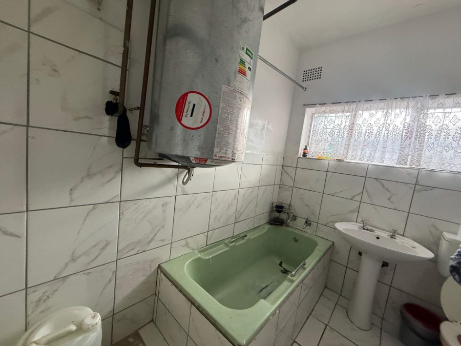 2 Bedroom Property for Sale in Florida Gauteng