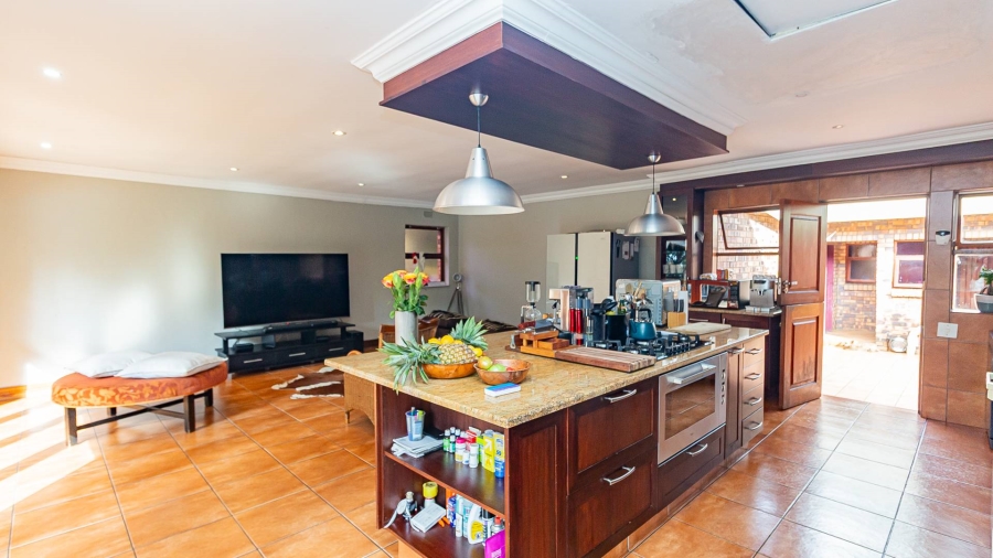 4 Bedroom Property for Sale in Ruimsig Gauteng