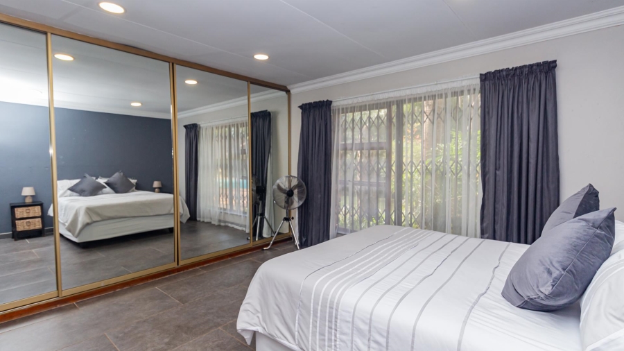 4 Bedroom Property for Sale in Ruimsig Gauteng