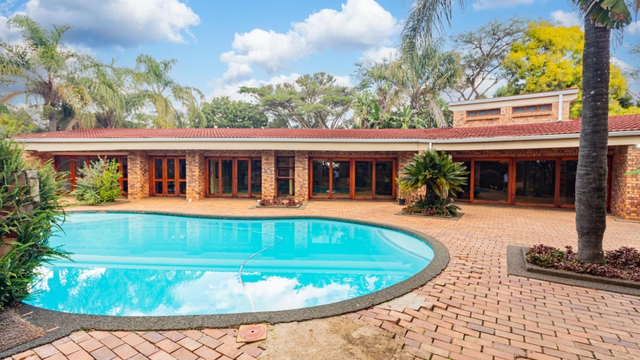 4 Bedroom Property for Sale in Ruimsig Gauteng