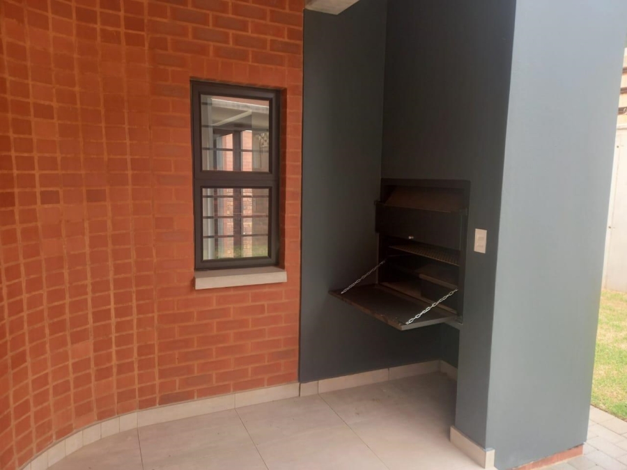 3 Bedroom Property for Sale in North Riding AH Gauteng