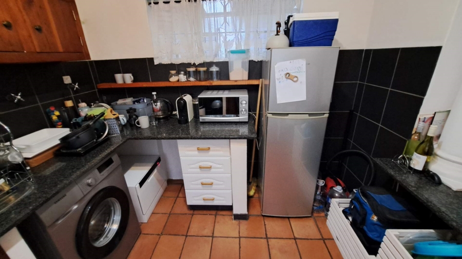 To Let 1 Bedroom Property for Rent in Robindale Gauteng