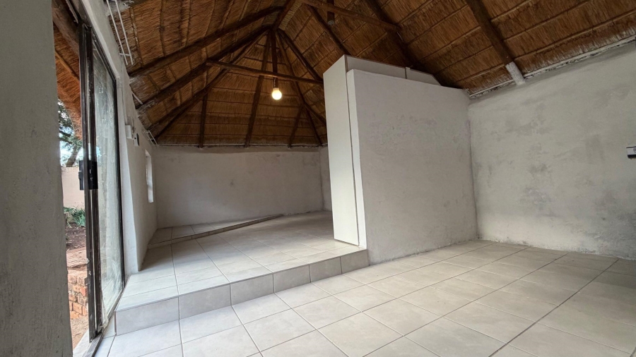 To Let 1 Bedroom Property for Rent in Sunward Park Gauteng