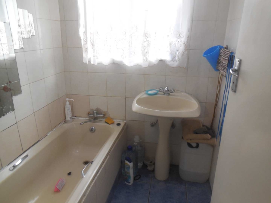 2 Bedroom Property for Sale in Eersterust Gauteng