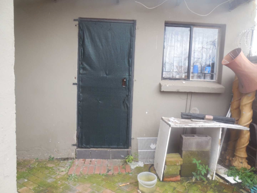 2 Bedroom Property for Sale in Eersterust Gauteng