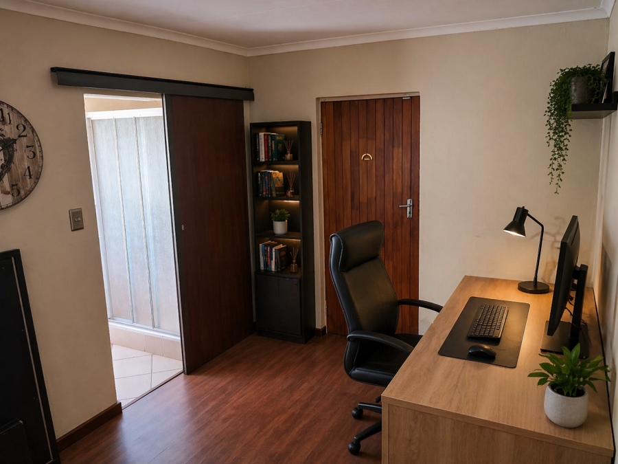 3 Bedroom Property for Sale in Murrayfield Gauteng