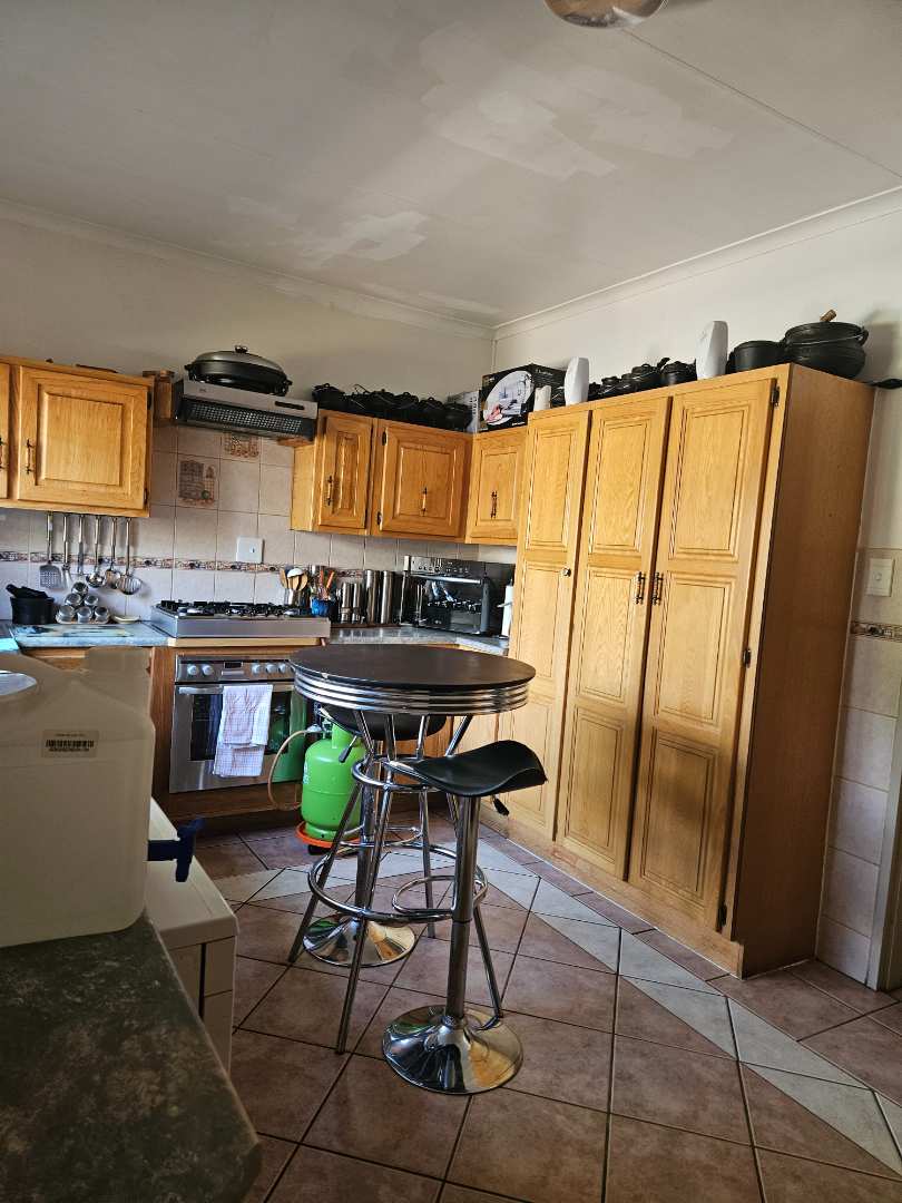 4 Bedroom Property for Sale in Dorandia Gauteng