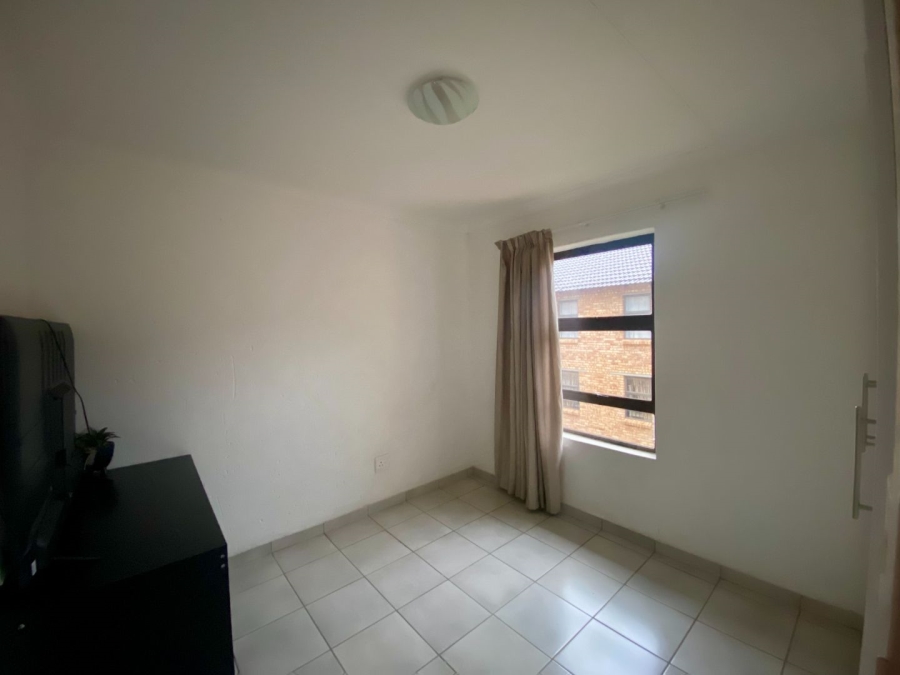 2 Bedroom Property for Sale in Princess A H Gauteng