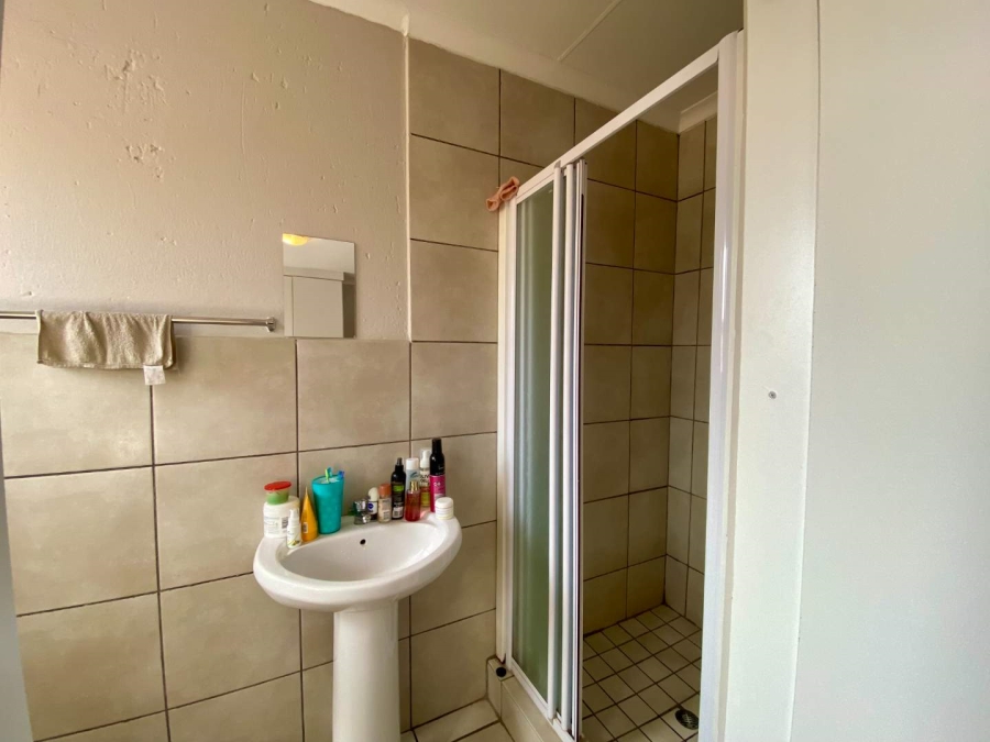 2 Bedroom Property for Sale in Princess A H Gauteng
