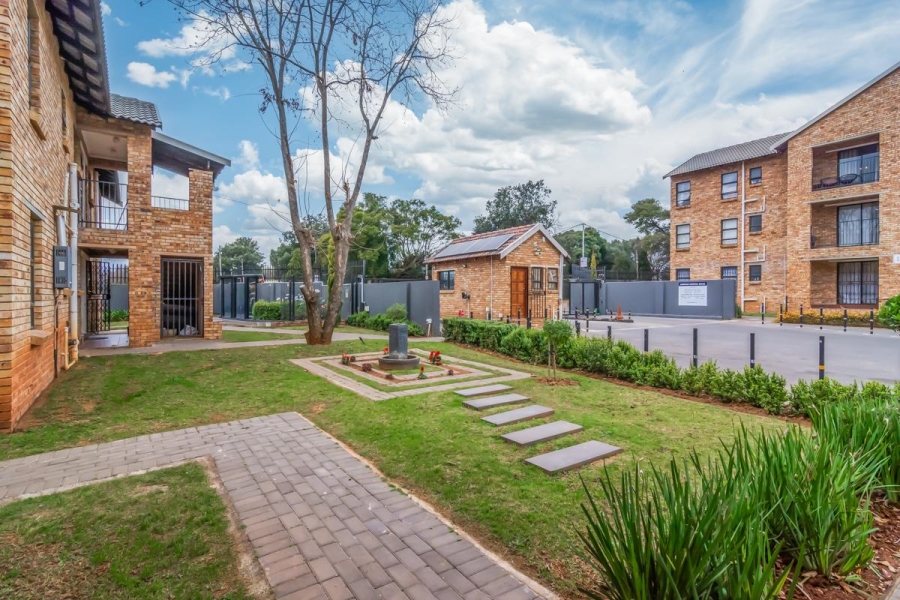 2 Bedroom Property for Sale in Princess A H Gauteng