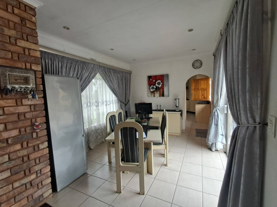 5 Bedroom Property for Sale in Mayfield Gauteng