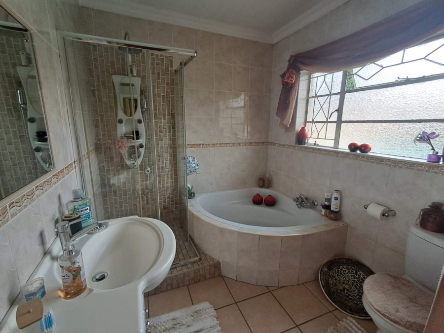 5 Bedroom Property for Sale in Mayfield Gauteng