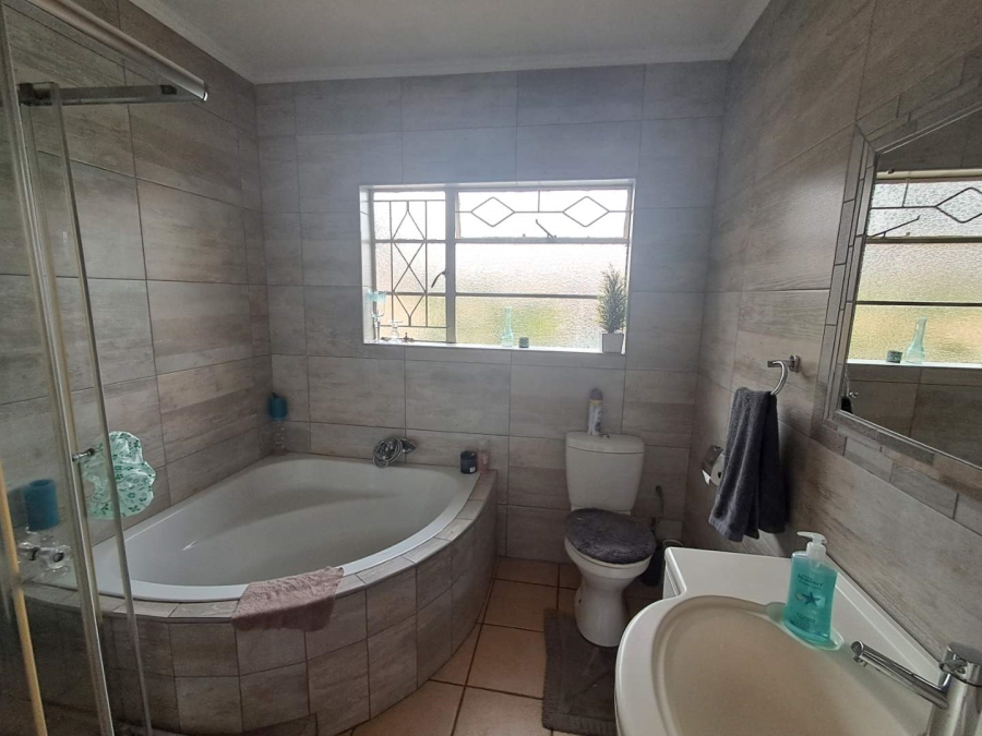 5 Bedroom Property for Sale in Mayfield Gauteng