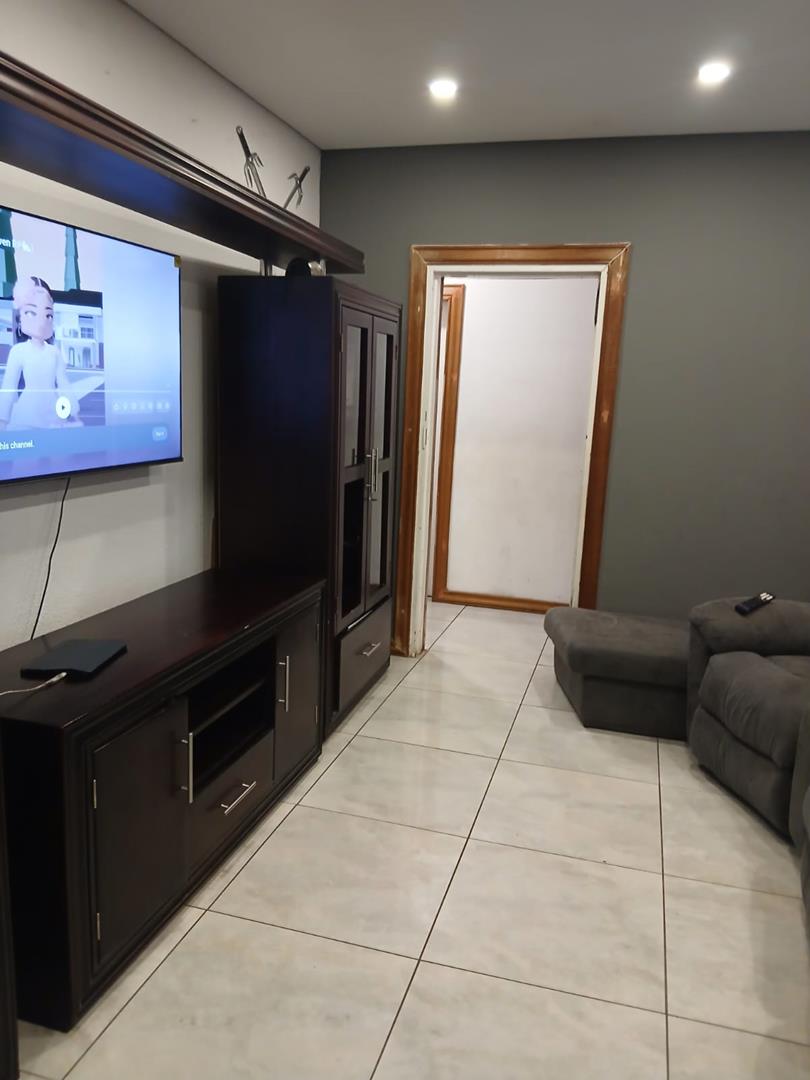 7 Bedroom Property for Sale in The Hill Gauteng