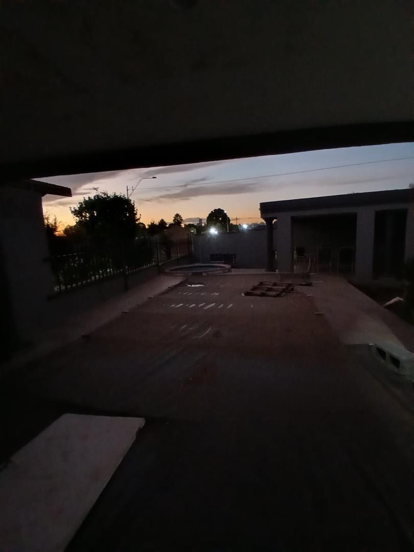 7 Bedroom Property for Sale in The Hill Gauteng