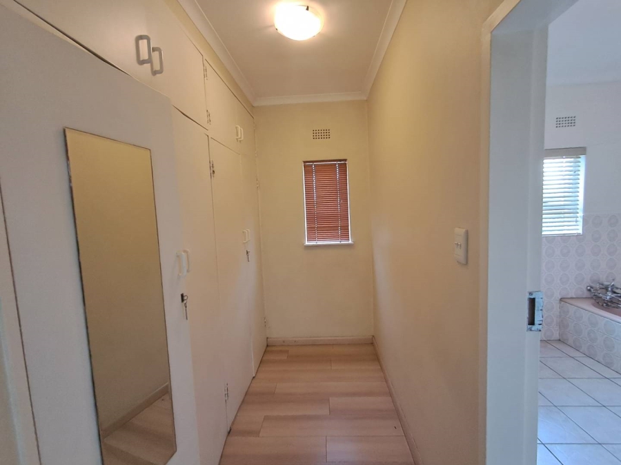 6 Bedroom Property for Sale in Kibler Park Gauteng