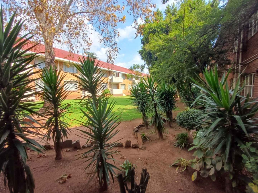 2 Bedroom Property for Sale in Savoy Estate Gauteng