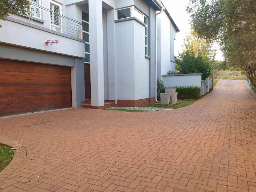 4 Bedroom Property for Sale in Eye of Africa Gauteng