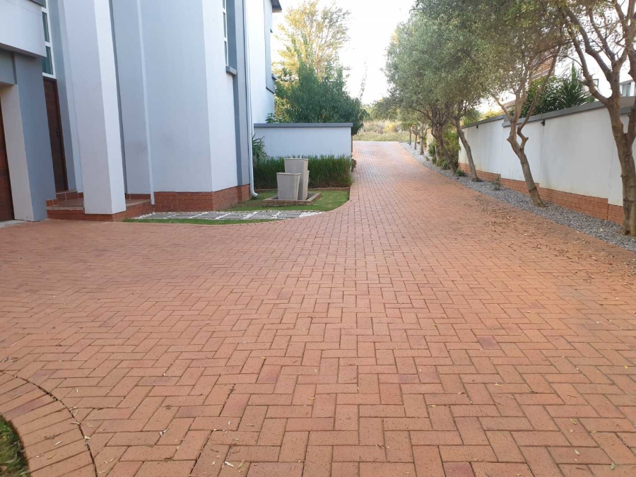 4 Bedroom Property for Sale in Eye of Africa Gauteng