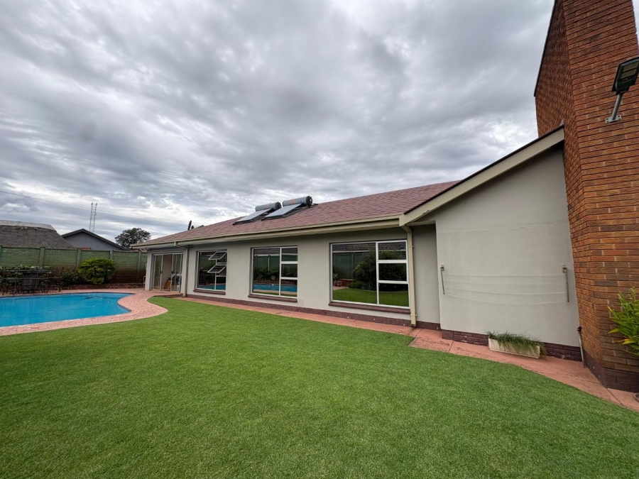 4 Bedroom Property for Sale in Risiville Gauteng