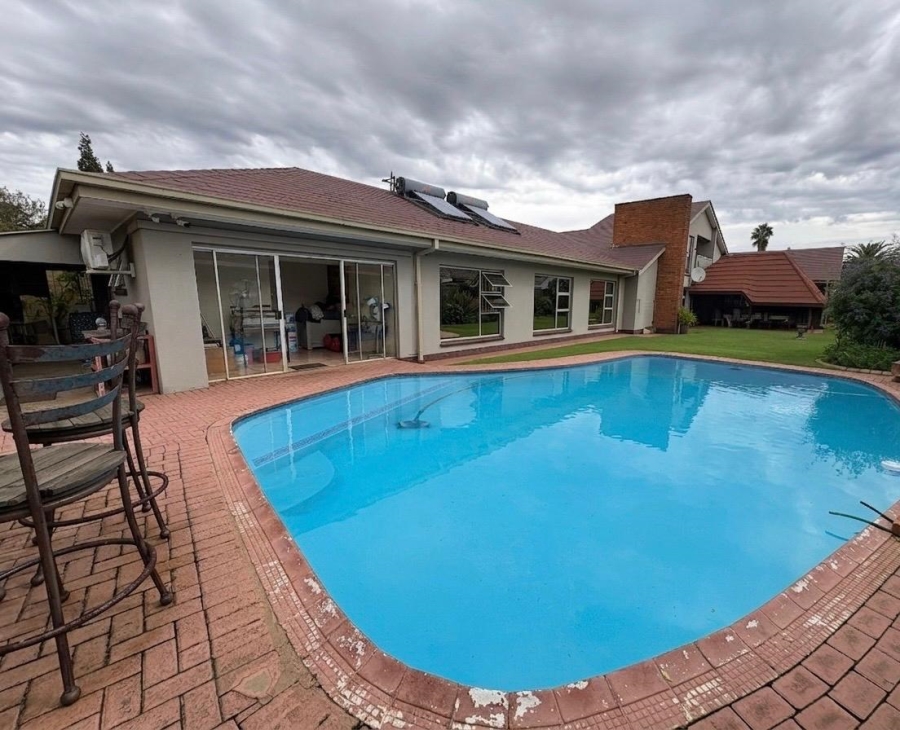 4 Bedroom Property for Sale in Risiville Gauteng