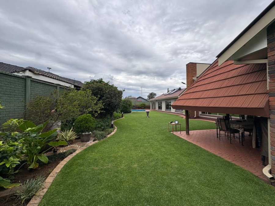 4 Bedroom Property for Sale in Risiville Gauteng