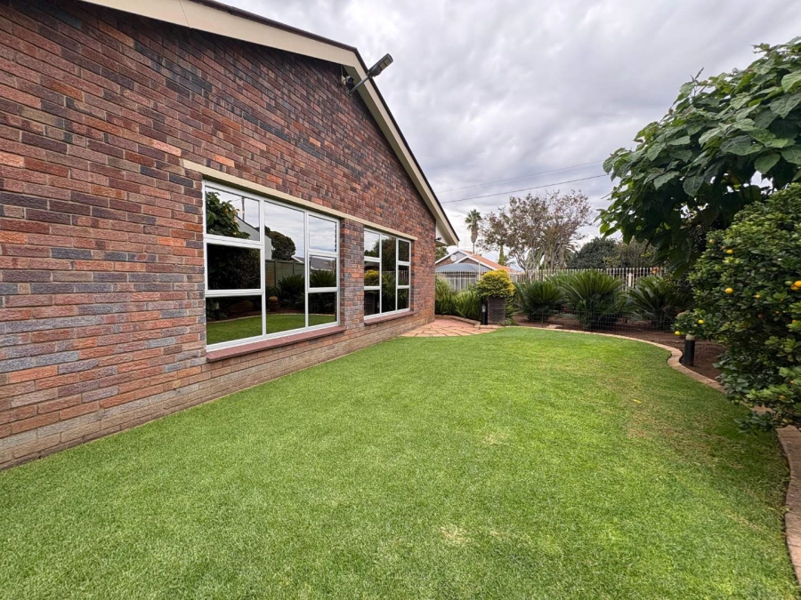 4 Bedroom Property for Sale in Risiville Gauteng