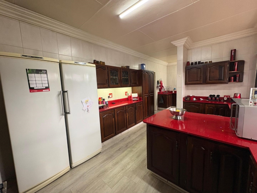 4 Bedroom Property for Sale in Risiville Gauteng