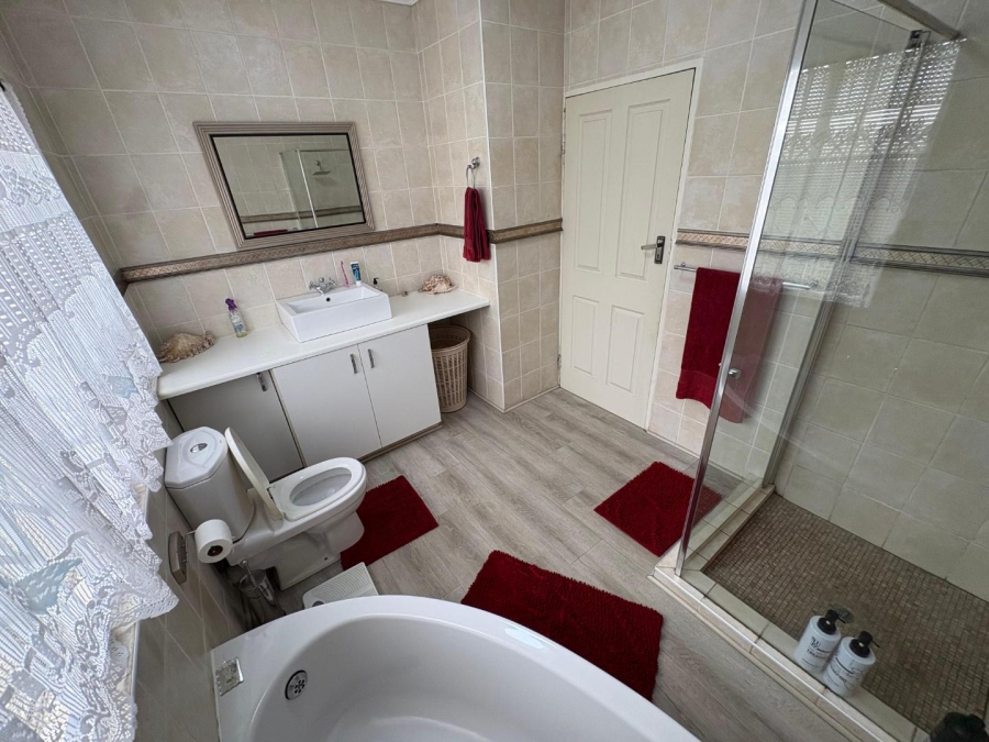 4 Bedroom Property for Sale in Risiville Gauteng