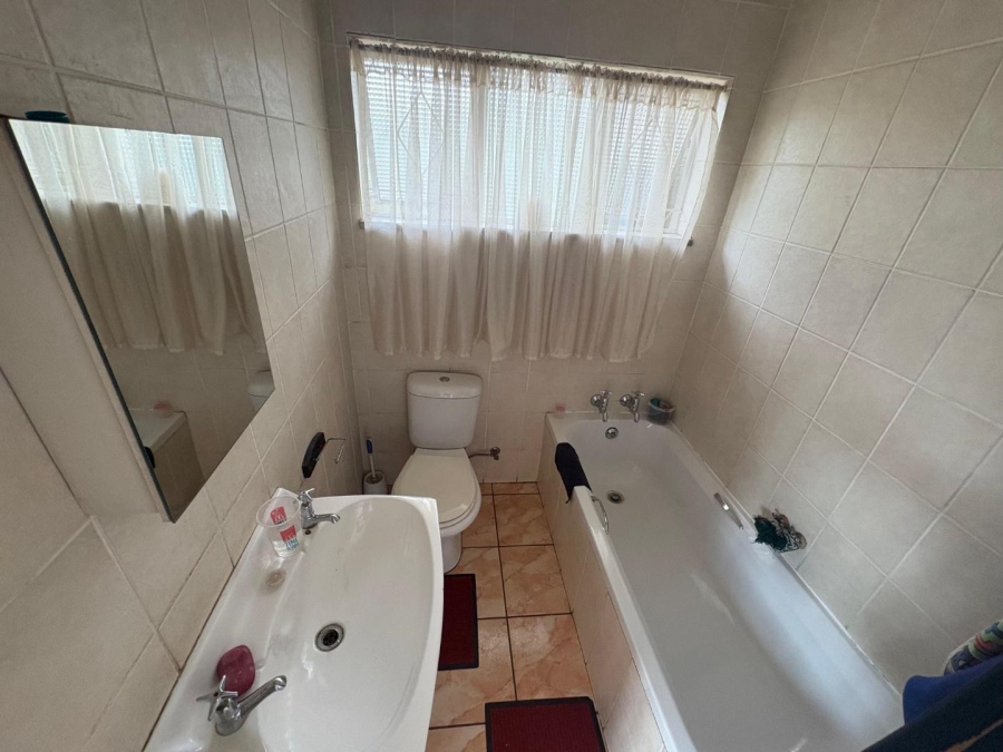 4 Bedroom Property for Sale in Risiville Gauteng