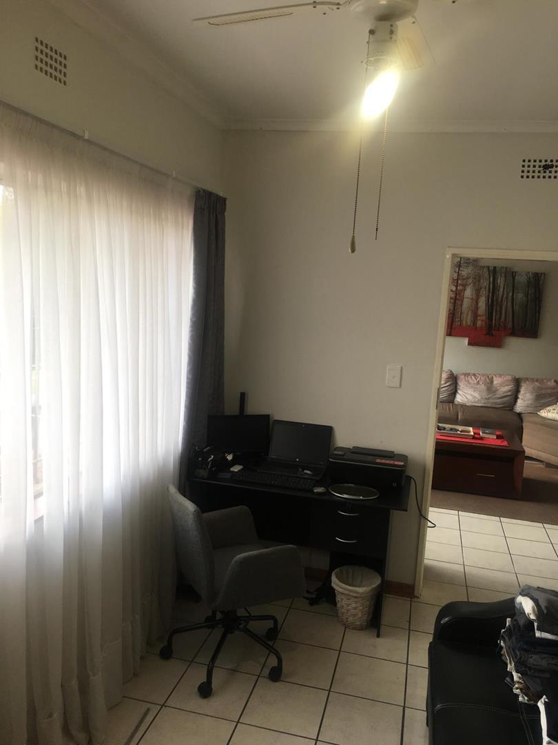 3 Bedroom Property for Sale in South Crest Gauteng