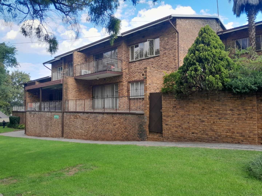 3 Bedroom Property for Sale in South Crest Gauteng