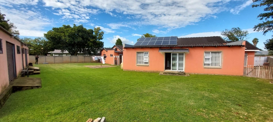 3 Bedroom Property for Sale in Brackenhurst Gauteng