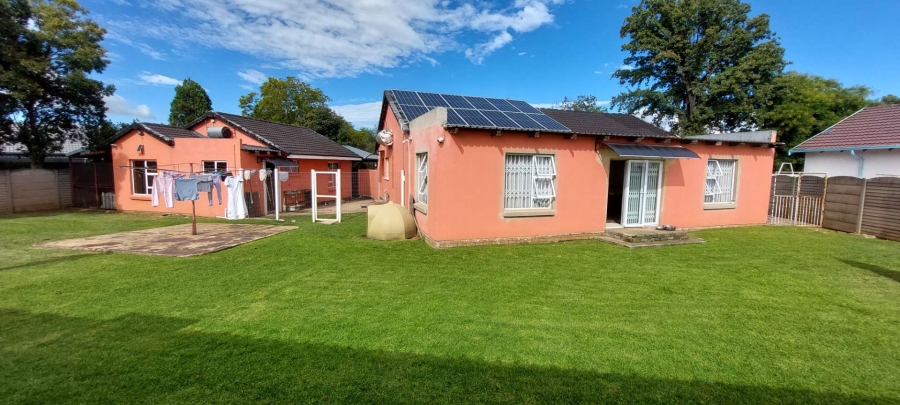 3 Bedroom Property for Sale in Brackenhurst Gauteng