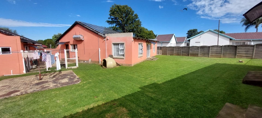 3 Bedroom Property for Sale in Brackenhurst Gauteng