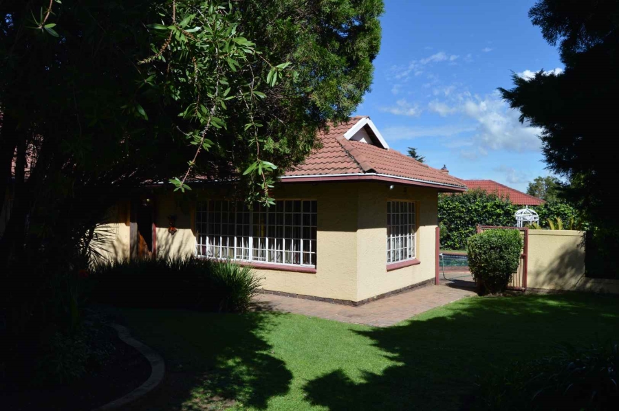 3 Bedroom Property for Sale in Brackendowns Gauteng