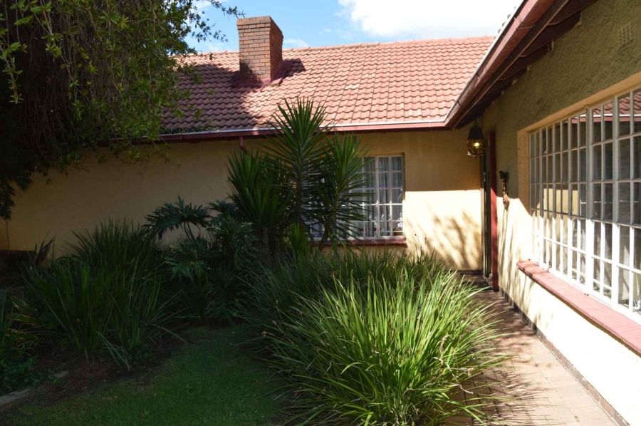 3 Bedroom Property for Sale in Brackendowns Gauteng