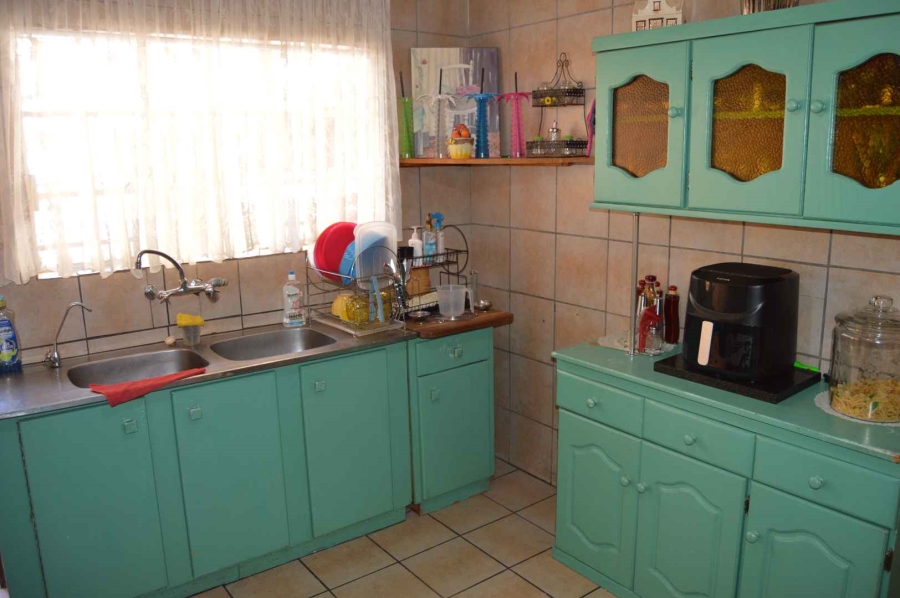 3 Bedroom Property for Sale in Brackendowns Gauteng