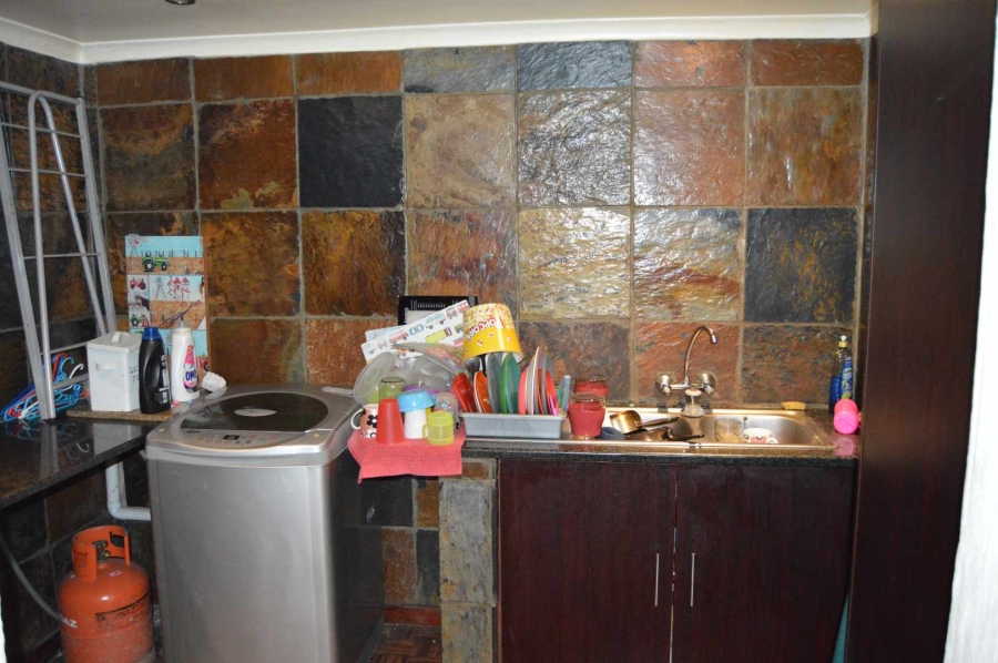 3 Bedroom Property for Sale in Brackendowns Gauteng