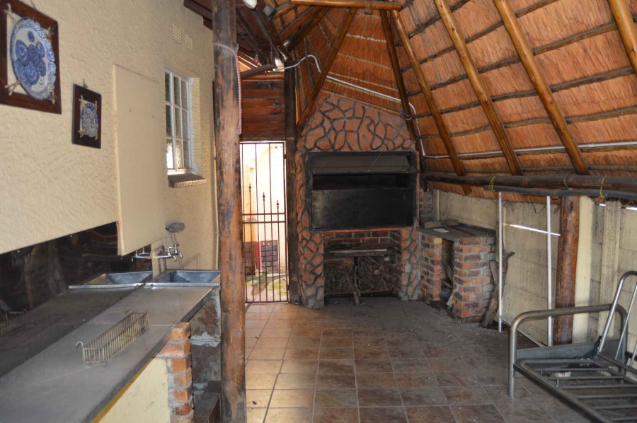 3 Bedroom Property for Sale in Brackendowns Gauteng