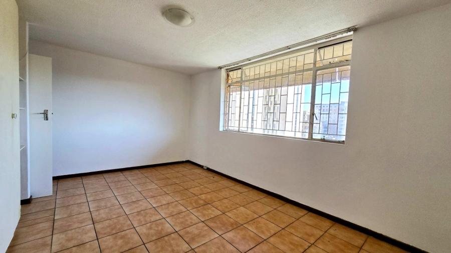 1 Bedroom Property for Sale in Hatfield Gauteng
