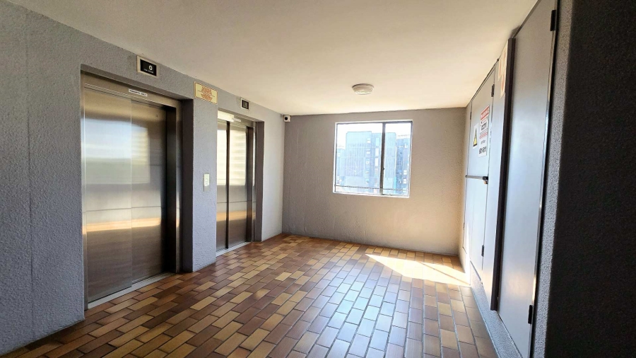 1 Bedroom Property for Sale in Hatfield Gauteng