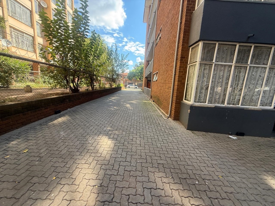 2 Bedroom Property for Sale in Sunnyside Gauteng