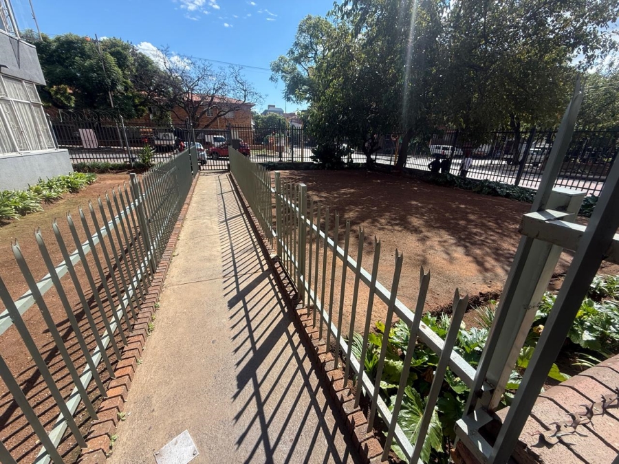 2 Bedroom Property for Sale in Sunnyside Gauteng