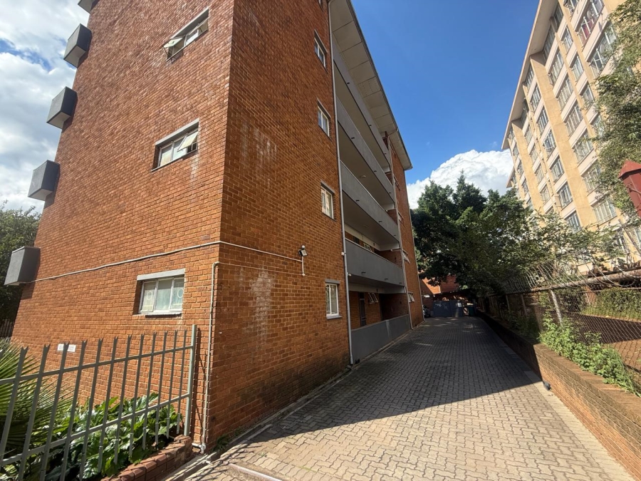 2 Bedroom Property for Sale in Sunnyside Gauteng