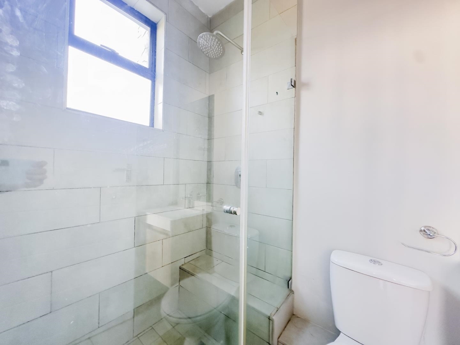 2 Bedroom Property for Sale in Lombardy Estate Gauteng