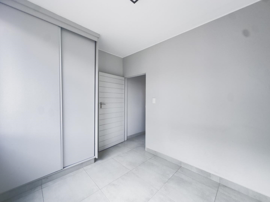 2 Bedroom Property for Sale in Lombardy Estate Gauteng